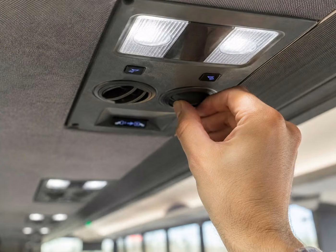 estero 15 passenger minibus air conditioning
