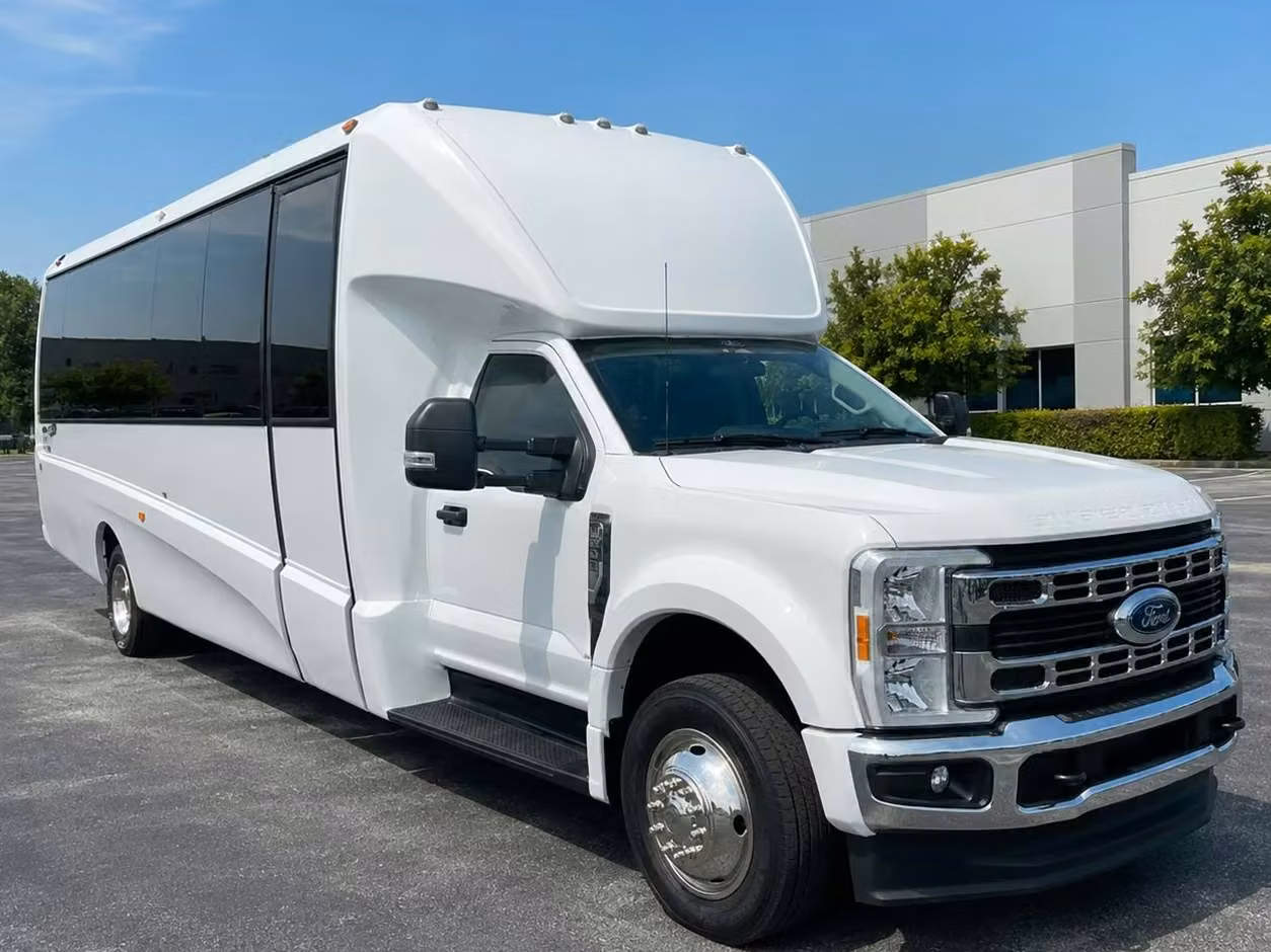estero 25 passenger minibus rental