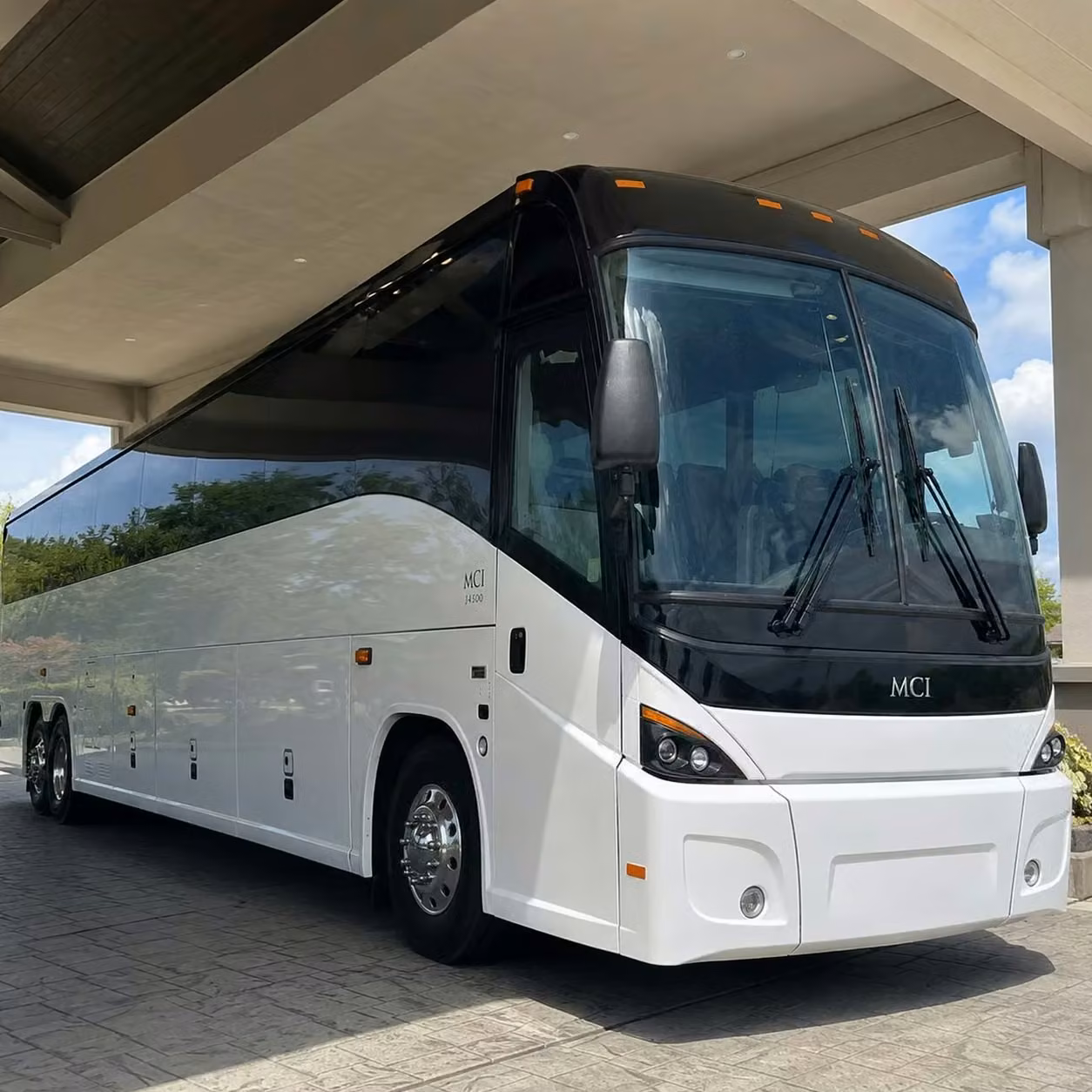estero bus rentals for military reunions and special events