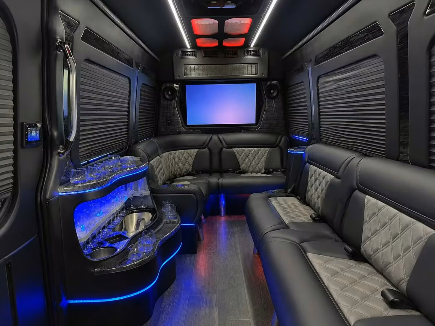 estero charter bus rentals for family reunions and private events