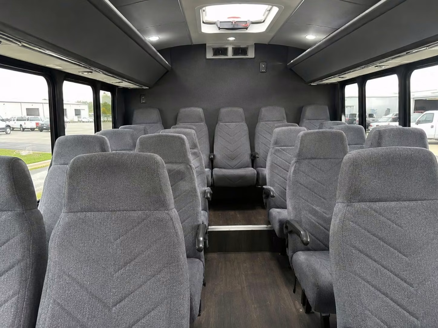 estero minibus interior 2