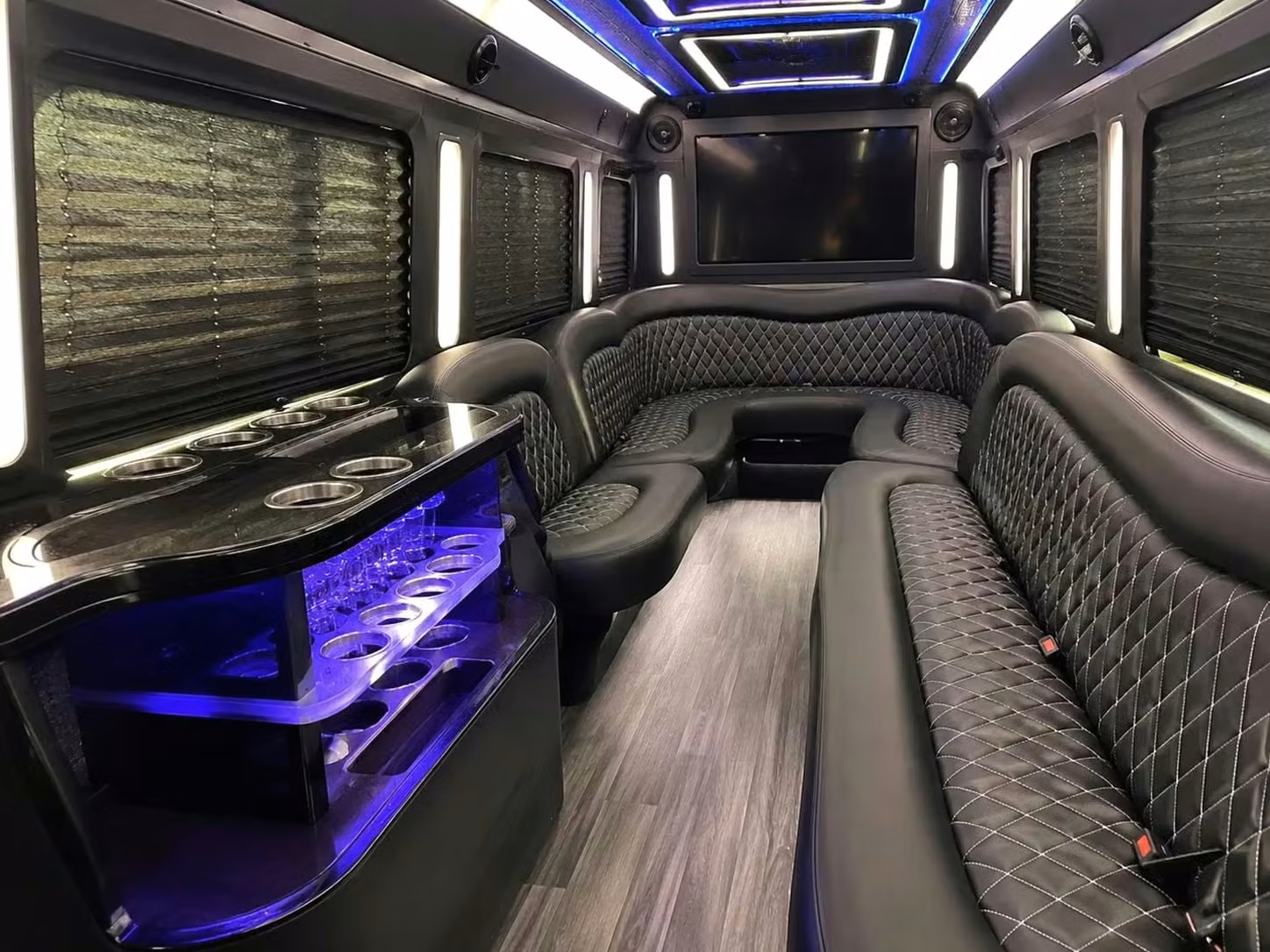 estero party bus bar area