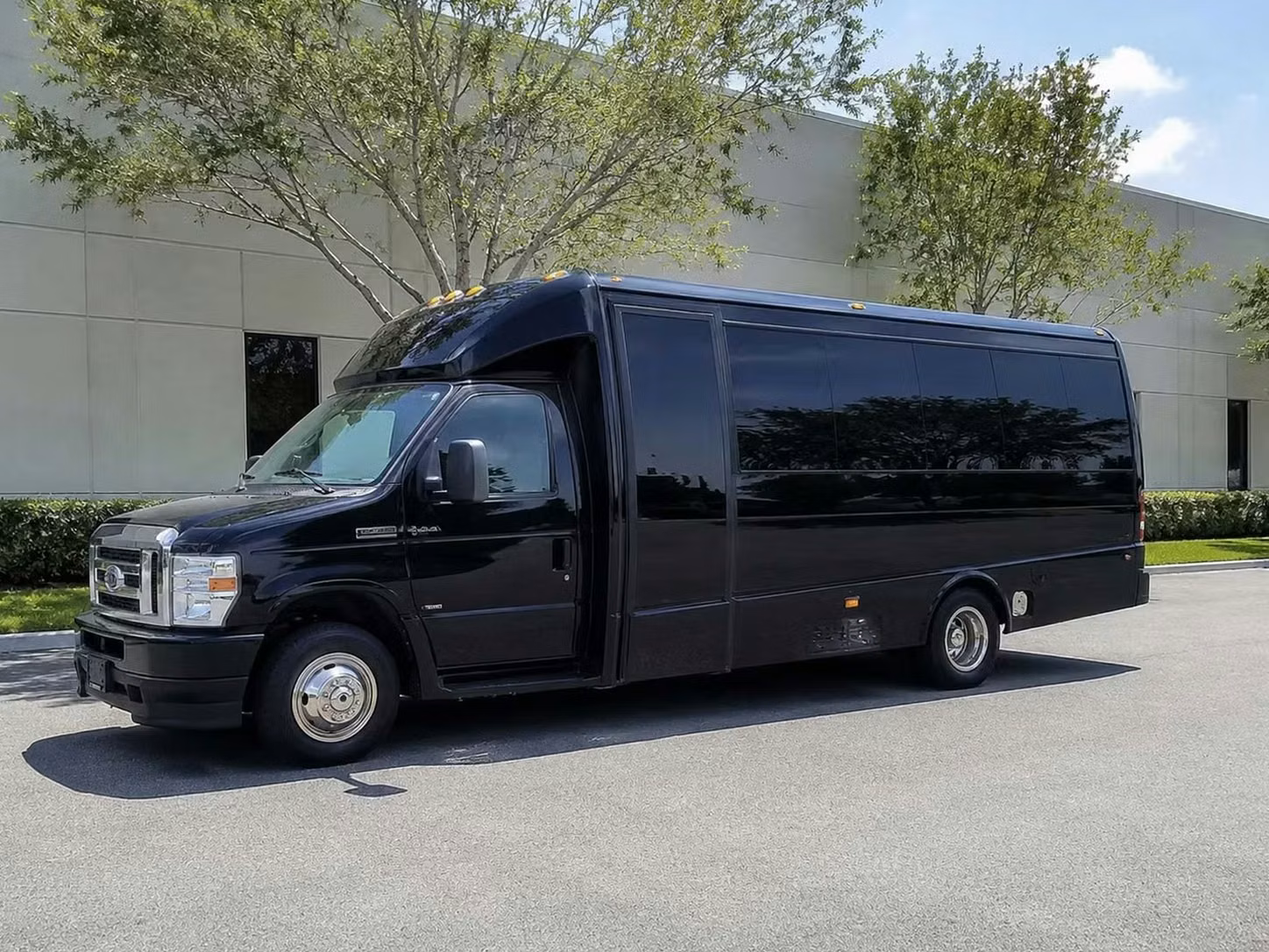 18 passenger minibus